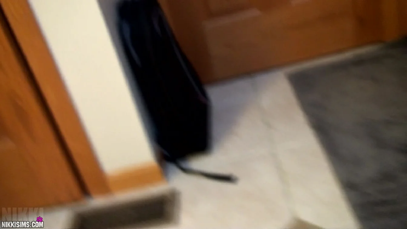 Preview of NikkiSims Tub Dildo Full XXX